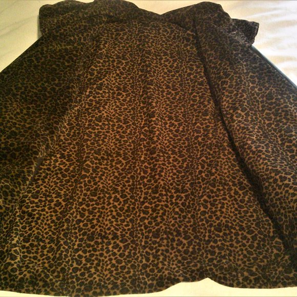 Women’s Brown Genuine Reversible Leather & Leopard Coat – Size Medium - Picture 3 of 5